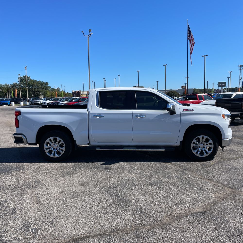 2024 Chevrolet Silverado 1500 LTZ