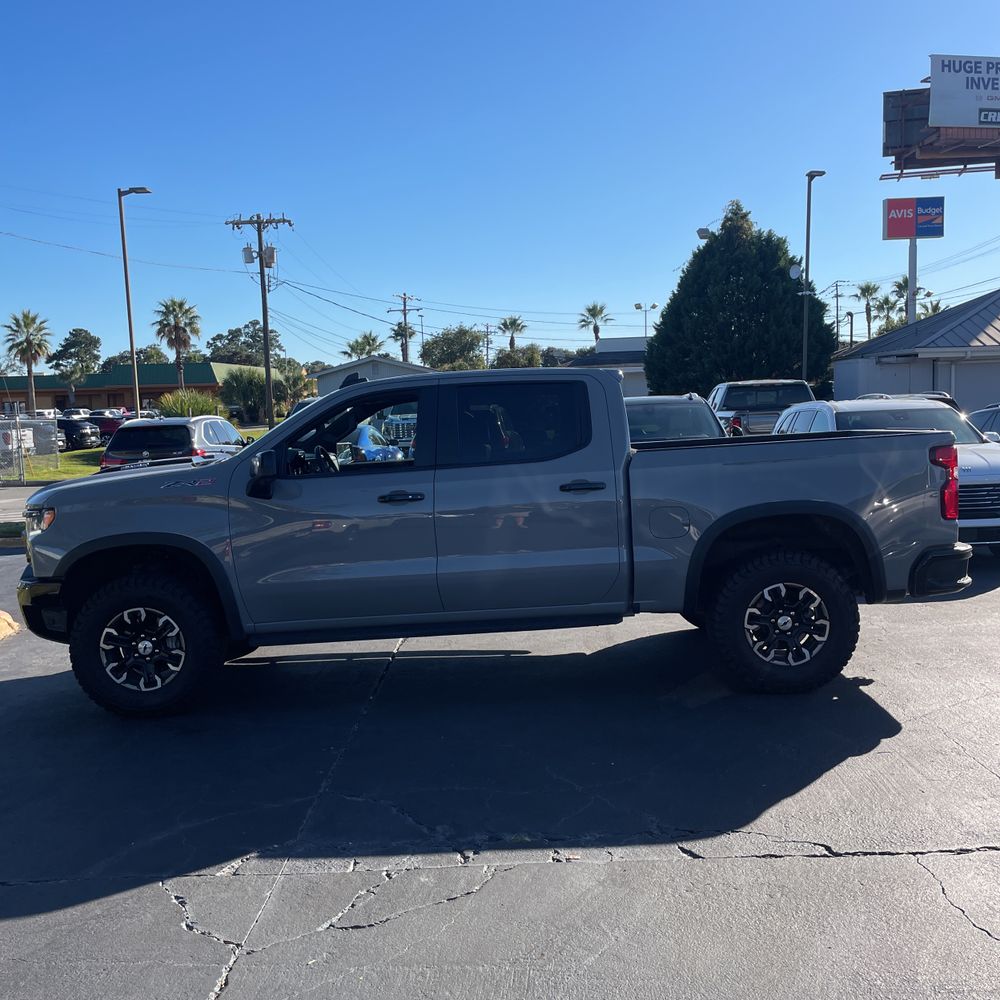 2024 Chevrolet Silverado 1500 ZR2