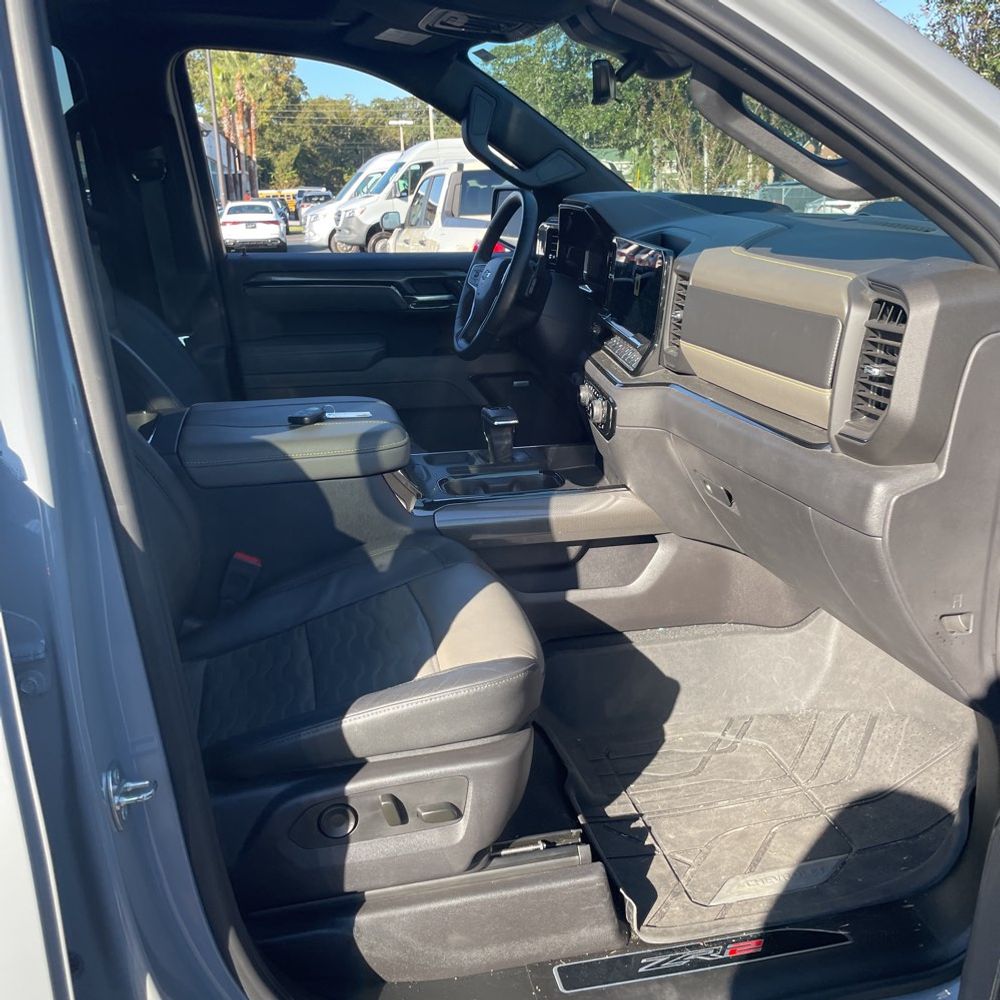 2024 Chevrolet Silverado 1500 ZR2
