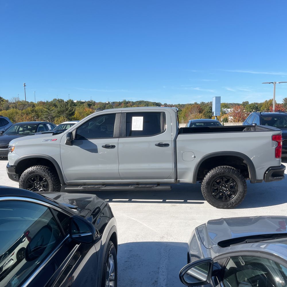 2024 Chevrolet Silverado 1500 ZR2