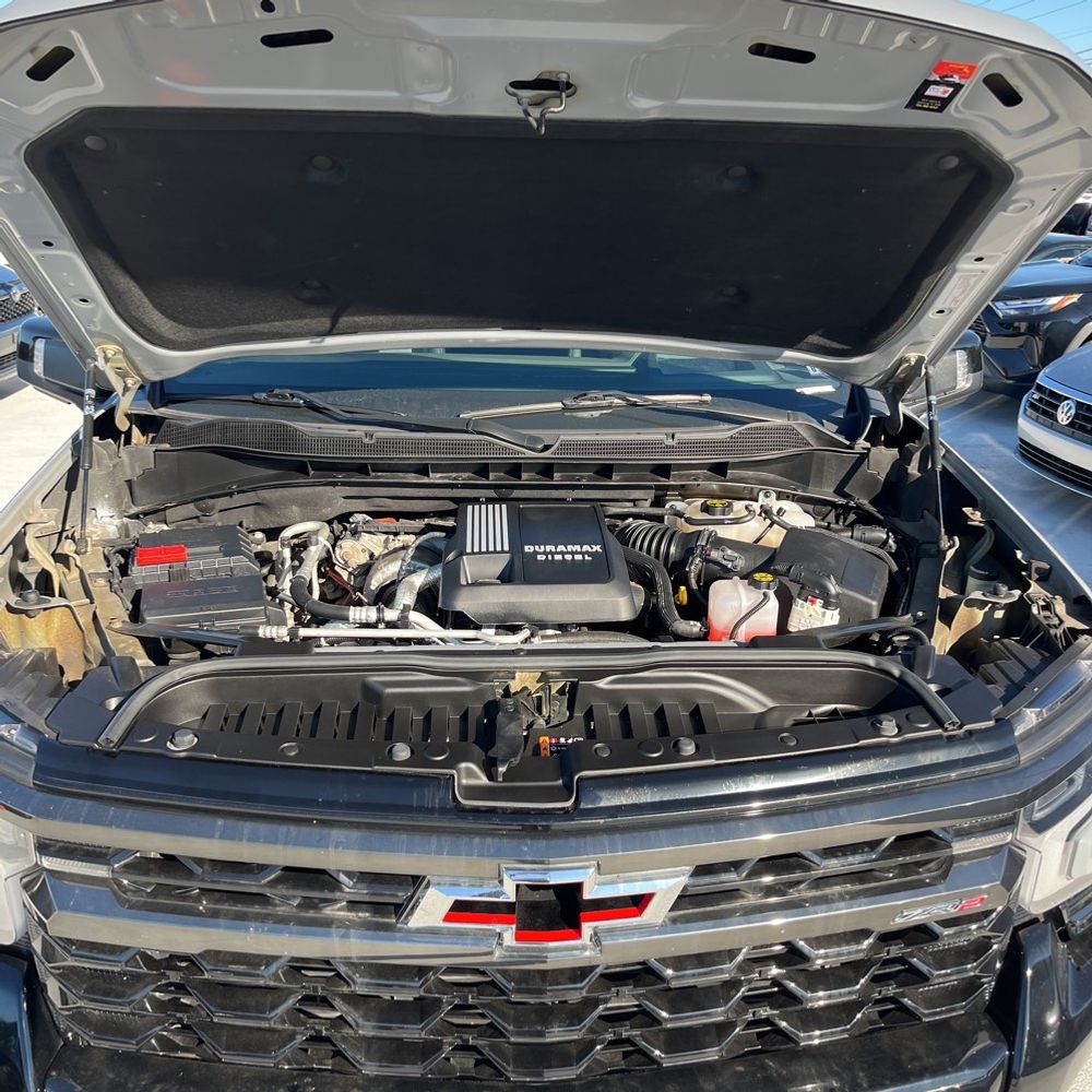 2024 Chevrolet Silverado 1500 ZR2