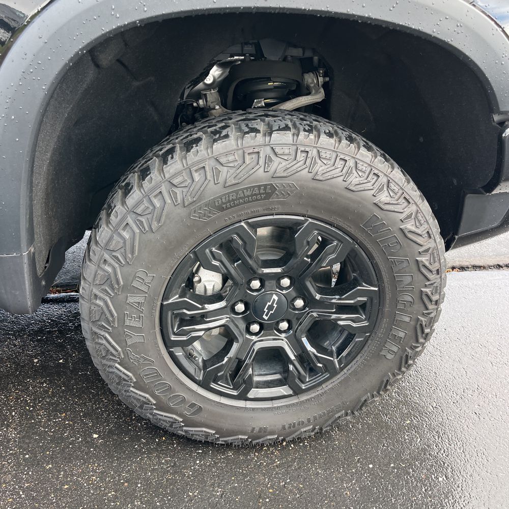 2023 Chevrolet Silverado 1500 ZR2