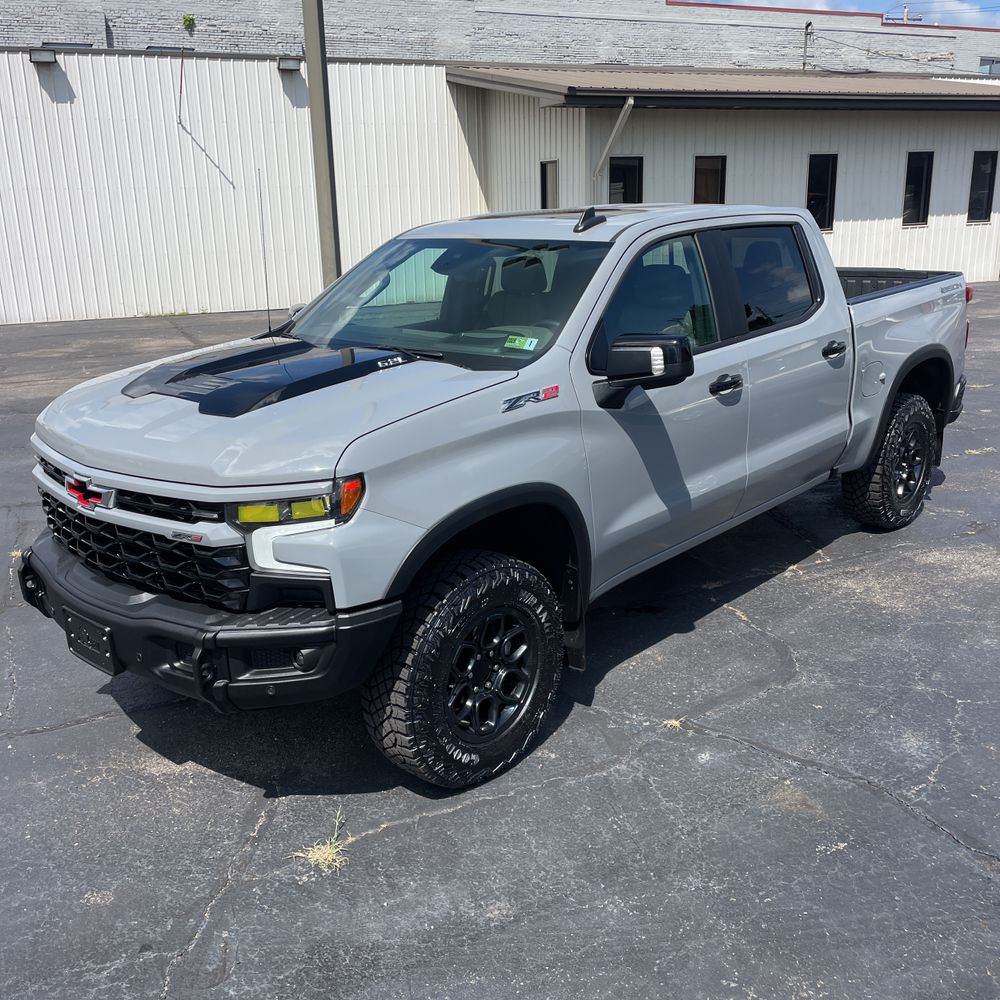 2024 Chevrolet Silverado 1500 ZR2