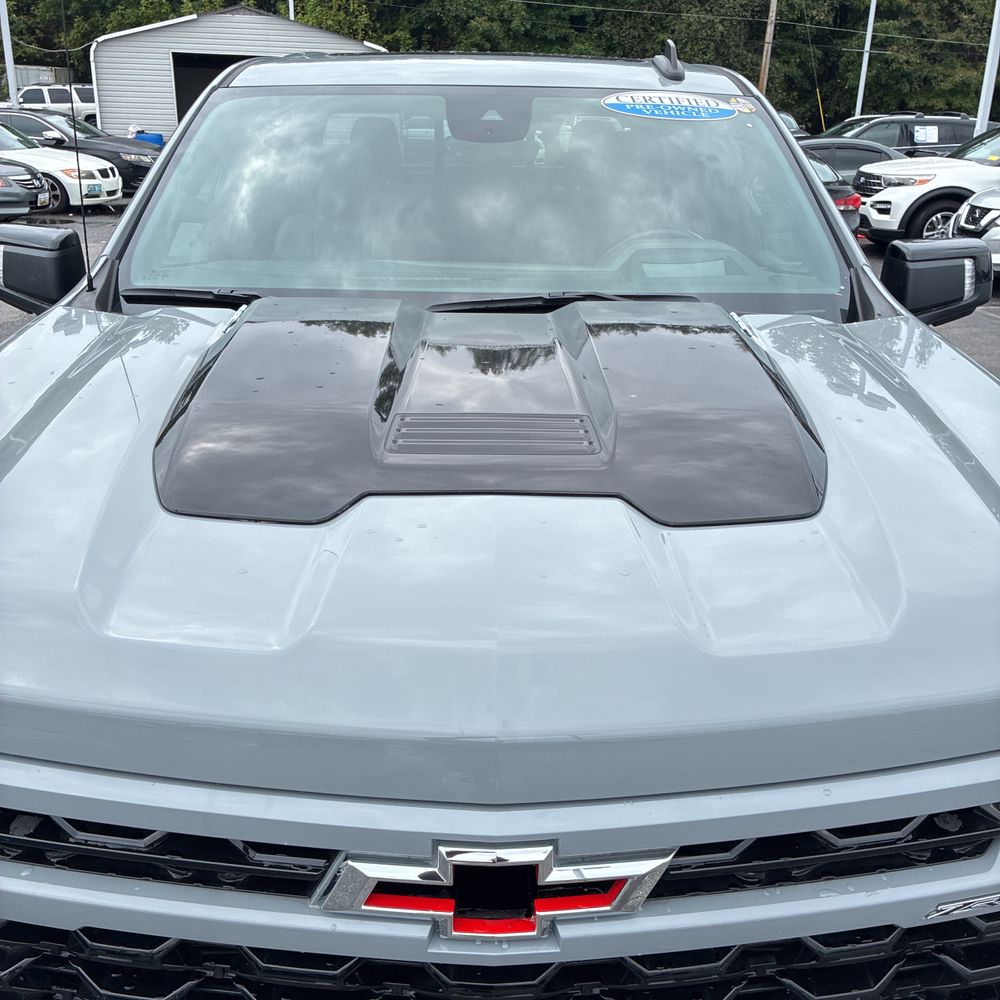 2024 Chevrolet Silverado 1500 ZR2