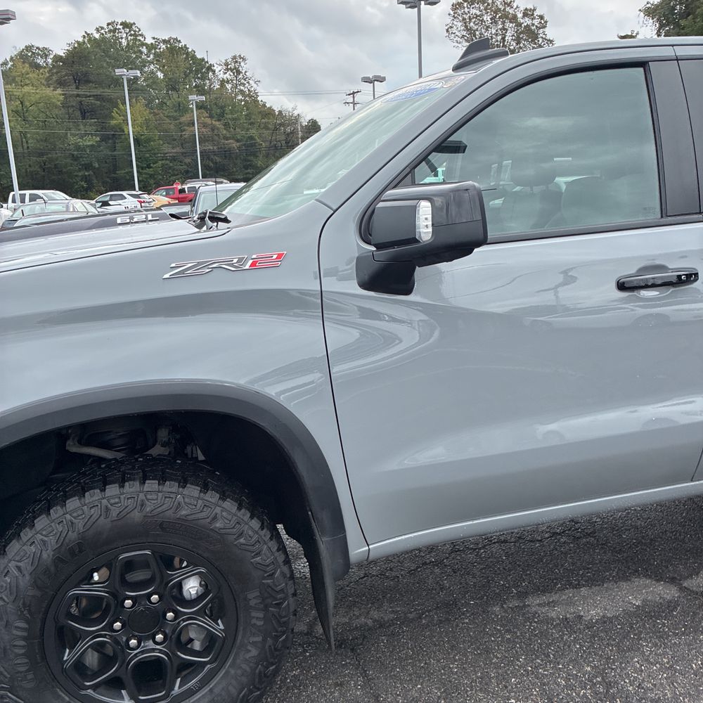2024 Chevrolet Silverado 1500 ZR2