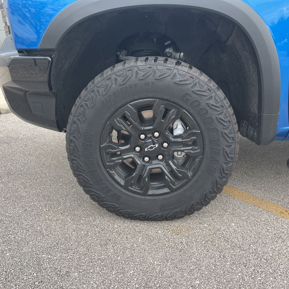 2023 Chevrolet Silverado 1500 ZR2