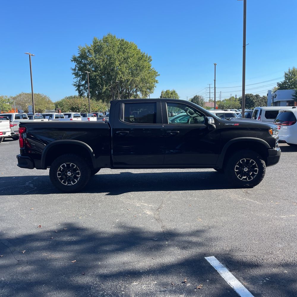 2024 Chevrolet Silverado 1500 ZR2
