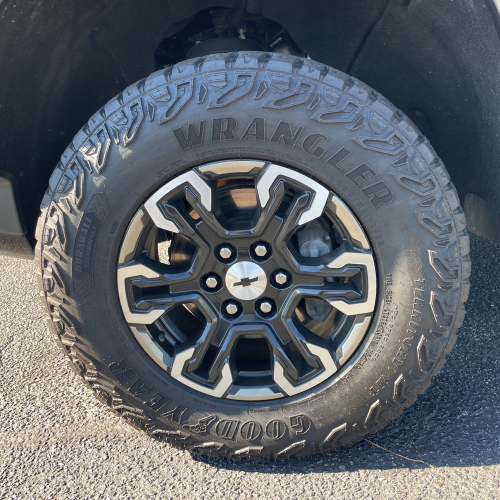 2024 Chevrolet Silverado 1500 ZR2