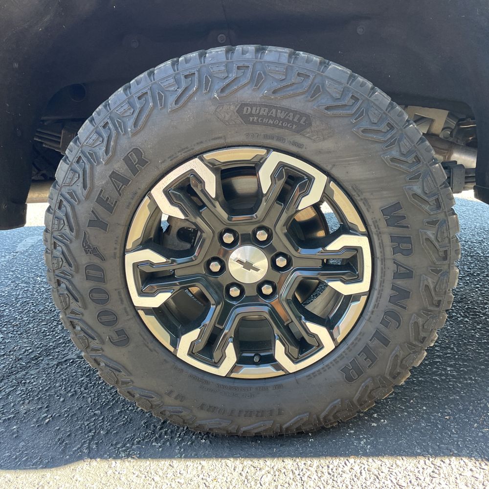 2024 Chevrolet Silverado 1500 ZR2