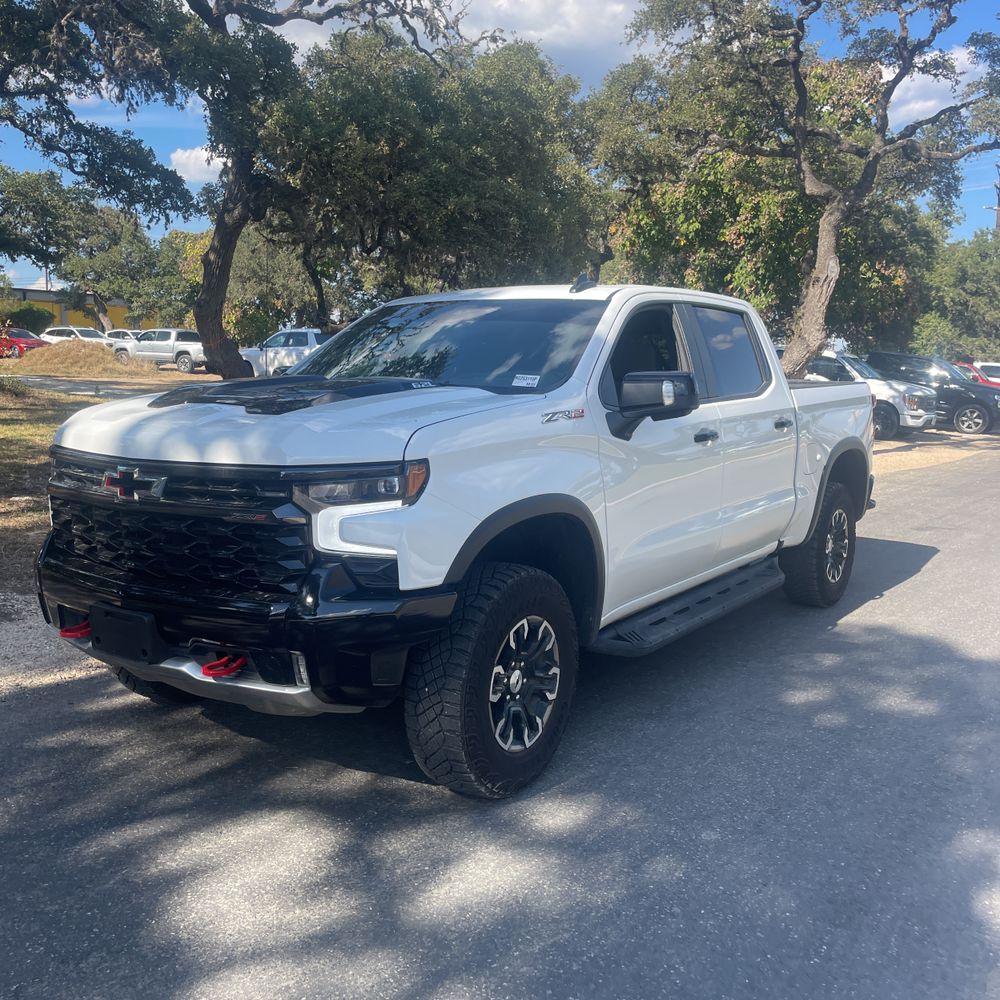 2024 Chevrolet Silverado 1500 ZR2