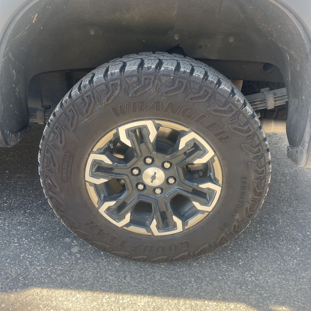 2024 Chevrolet Silverado 1500 ZR2