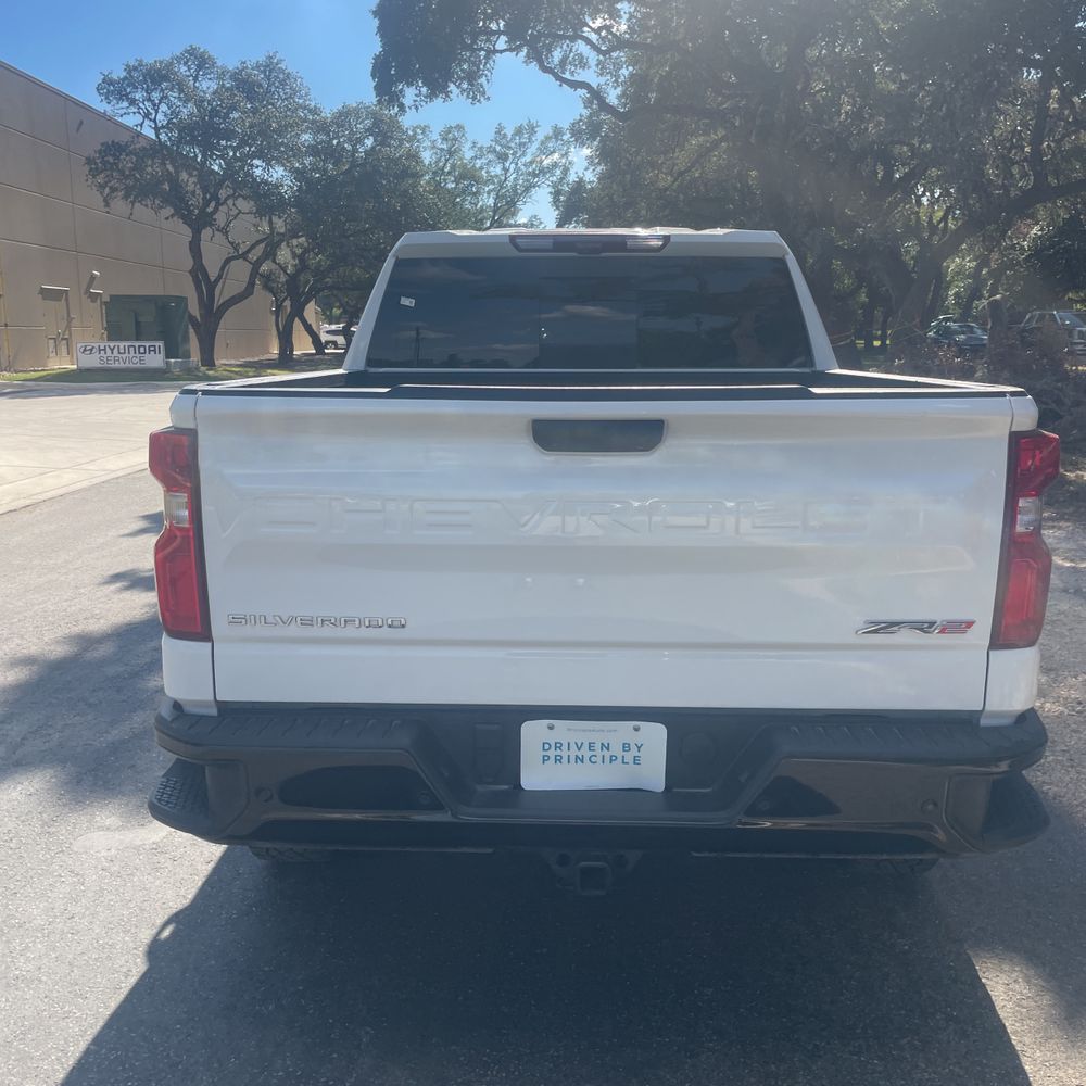 2024 Chevrolet Silverado 1500 ZR2