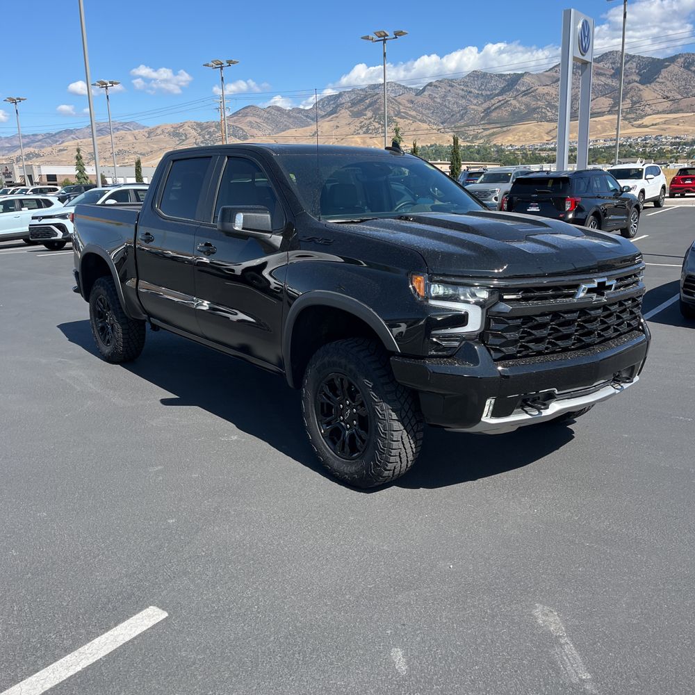 2024 Chevrolet Silverado 1500 ZR2