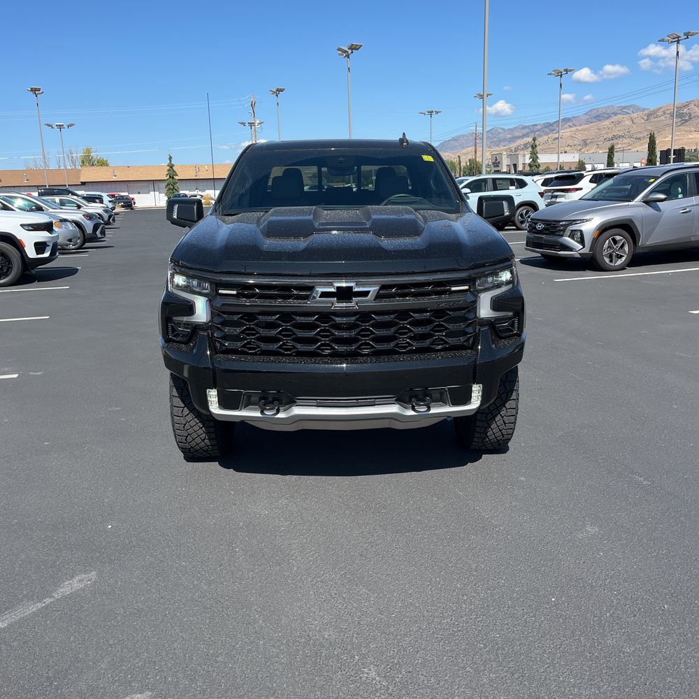 2024 Chevrolet Silverado 1500 ZR2