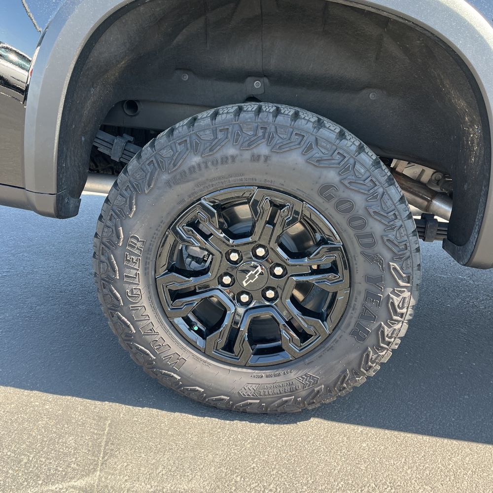 2024 Chevrolet Silverado 1500 ZR2