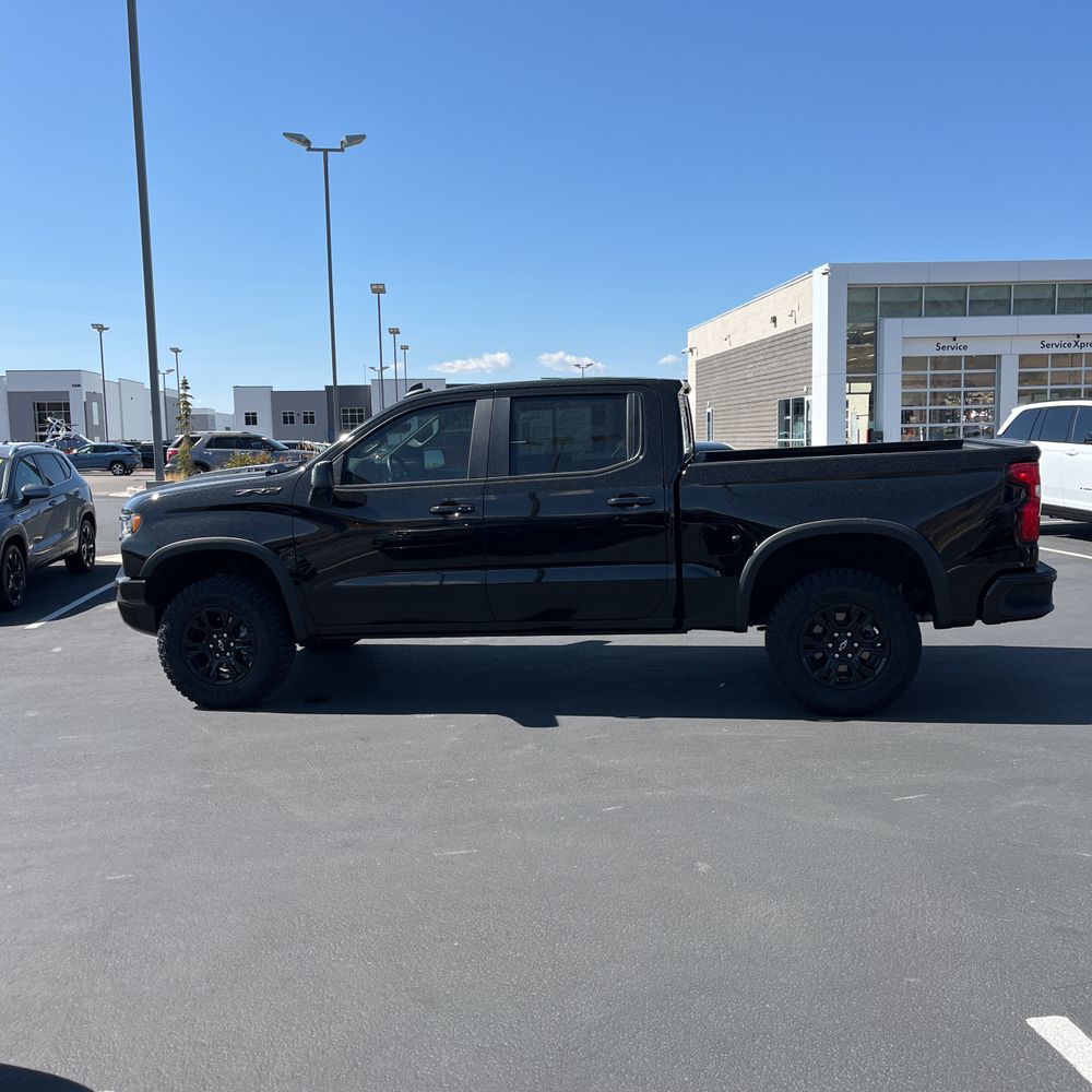 2024 Chevrolet Silverado 1500 ZR2