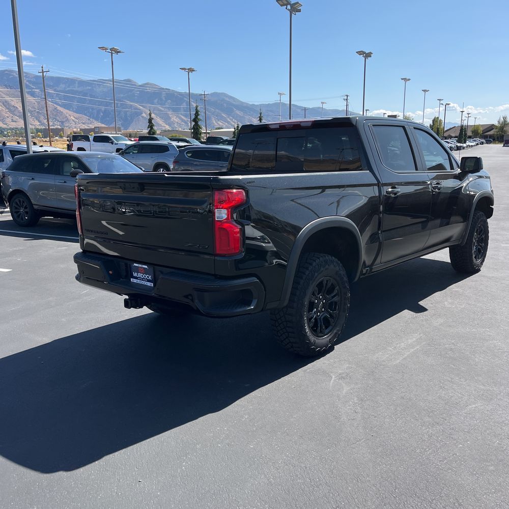 2024 Chevrolet Silverado 1500 ZR2