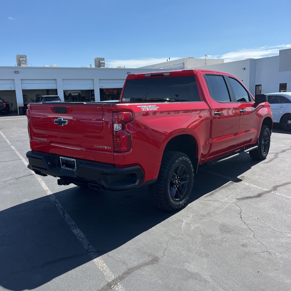 2025 Chevrolet Silverado 1500 Custom Trail Boss