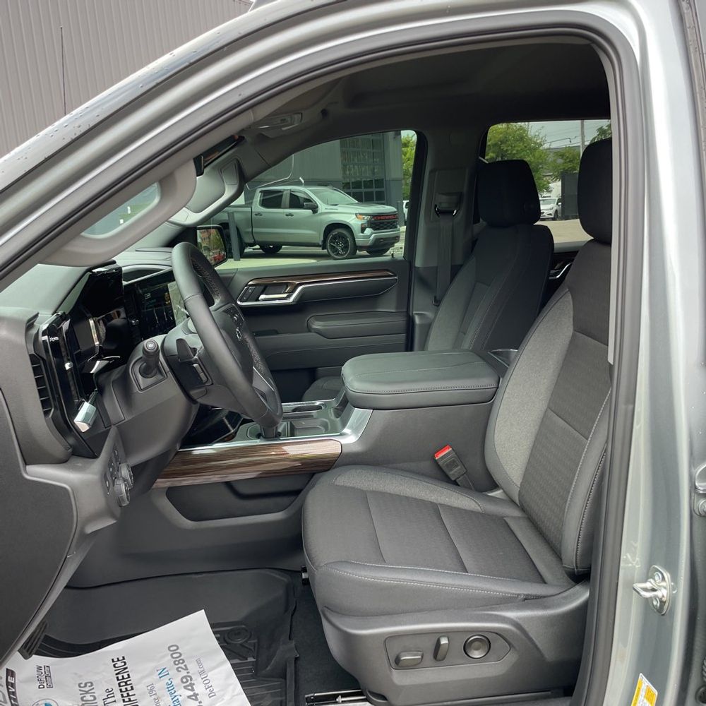 2025 Chevrolet Silverado 1500 LT Trail Boss