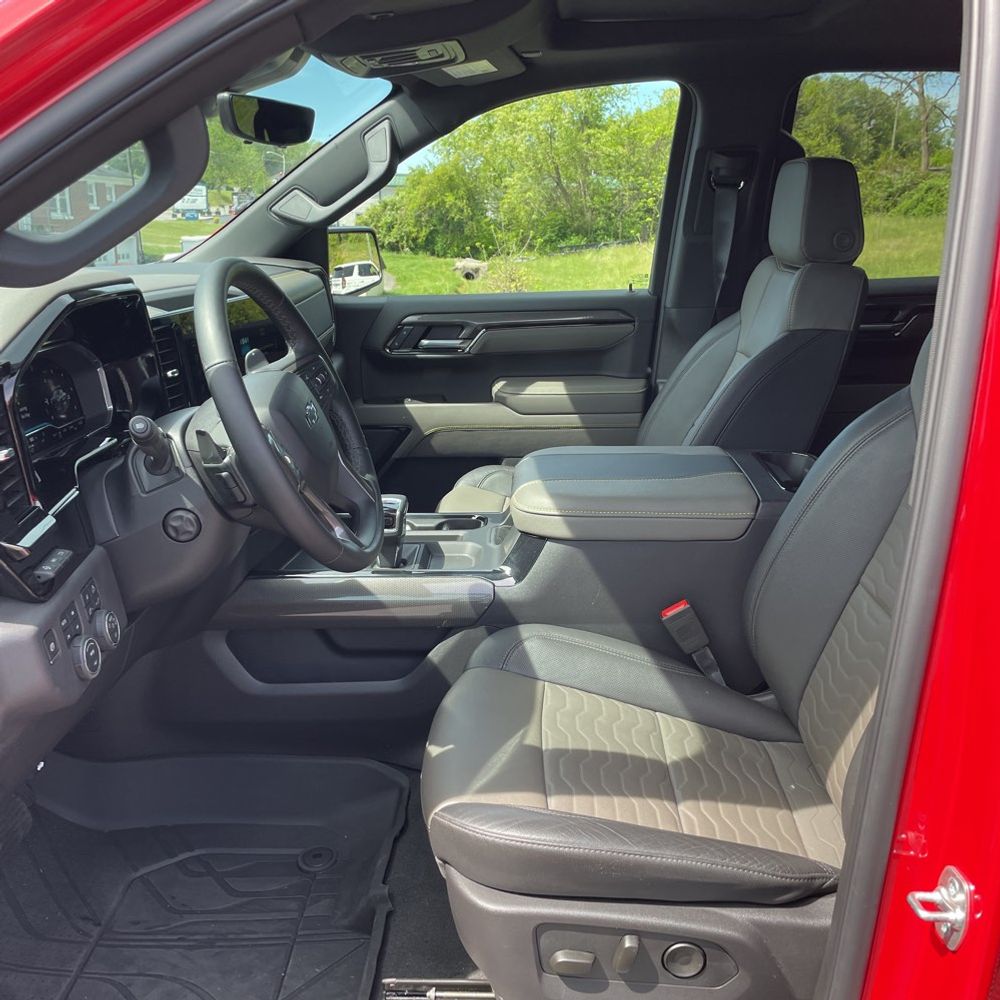 2025 Chevrolet Silverado 1500 ZR2