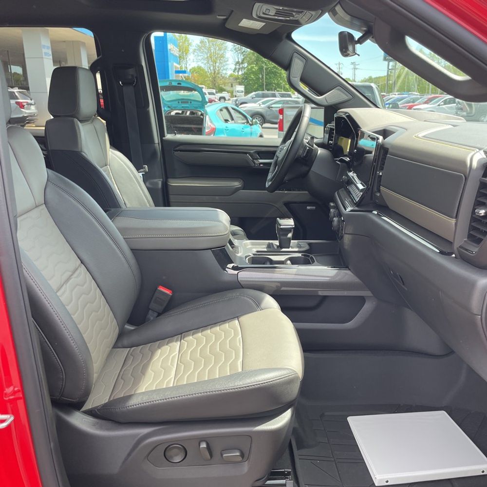 2025 Chevrolet Silverado 1500 ZR2