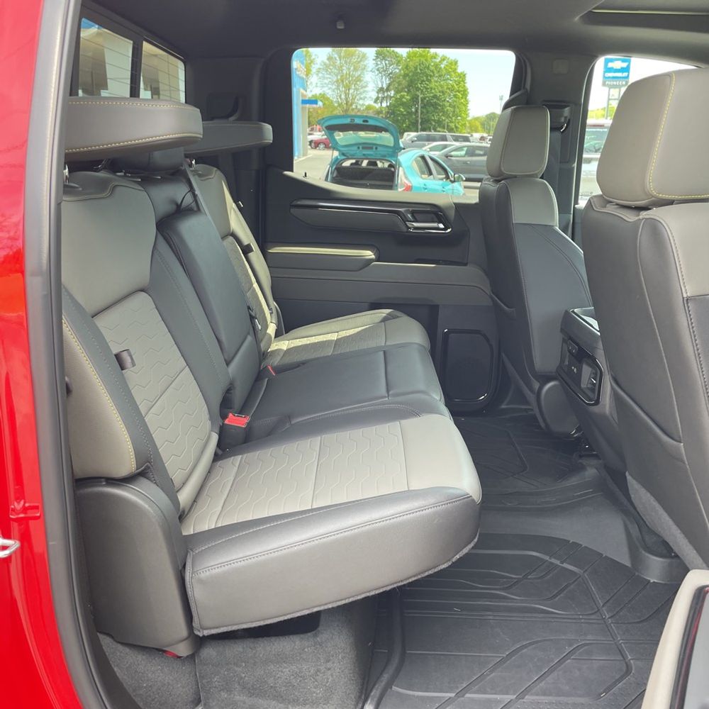 2025 Chevrolet Silverado 1500 ZR2