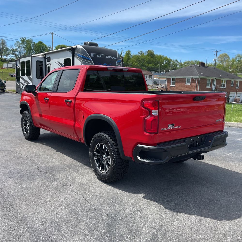 2025 Chevrolet Silverado 1500 ZR2