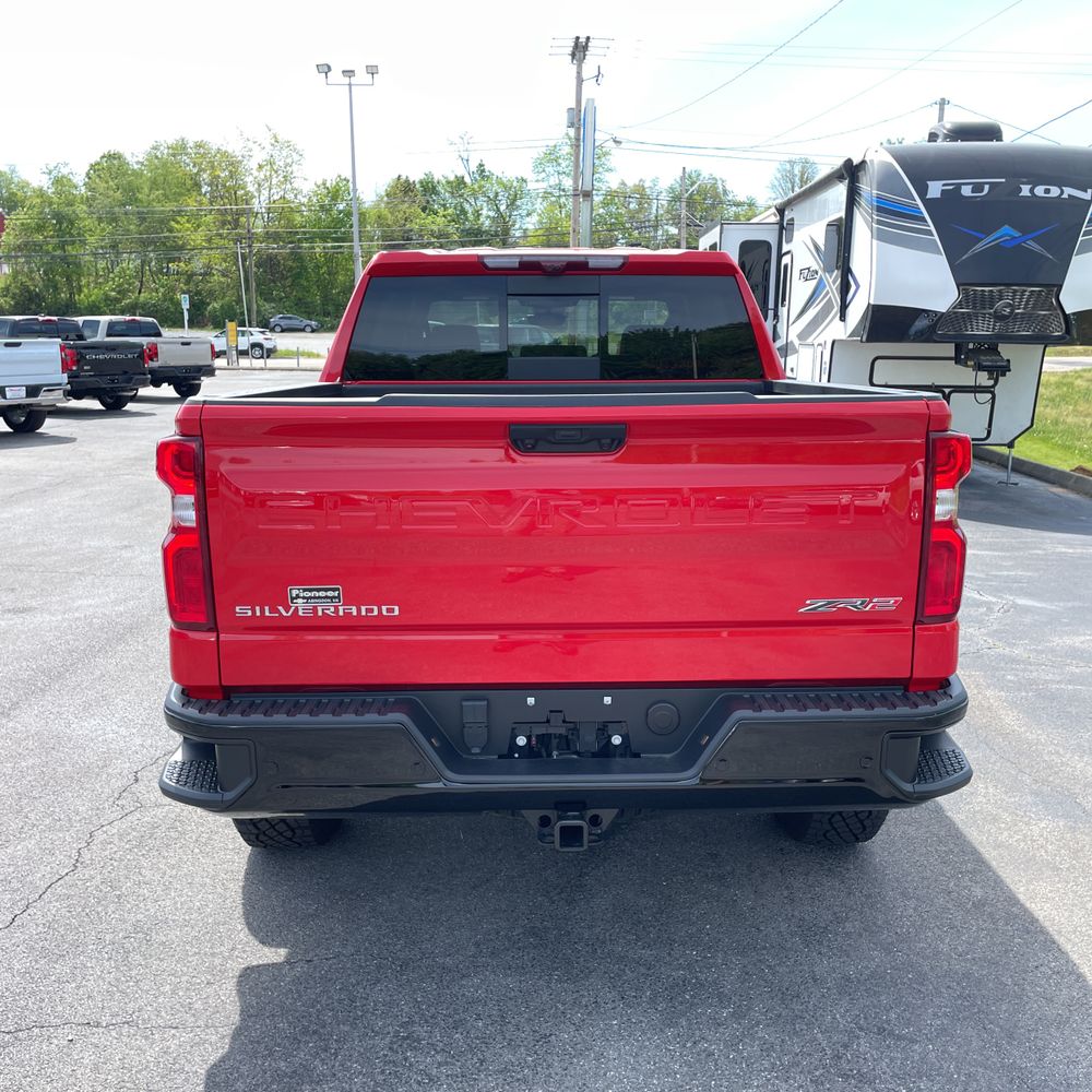 2025 Chevrolet Silverado 1500 ZR2