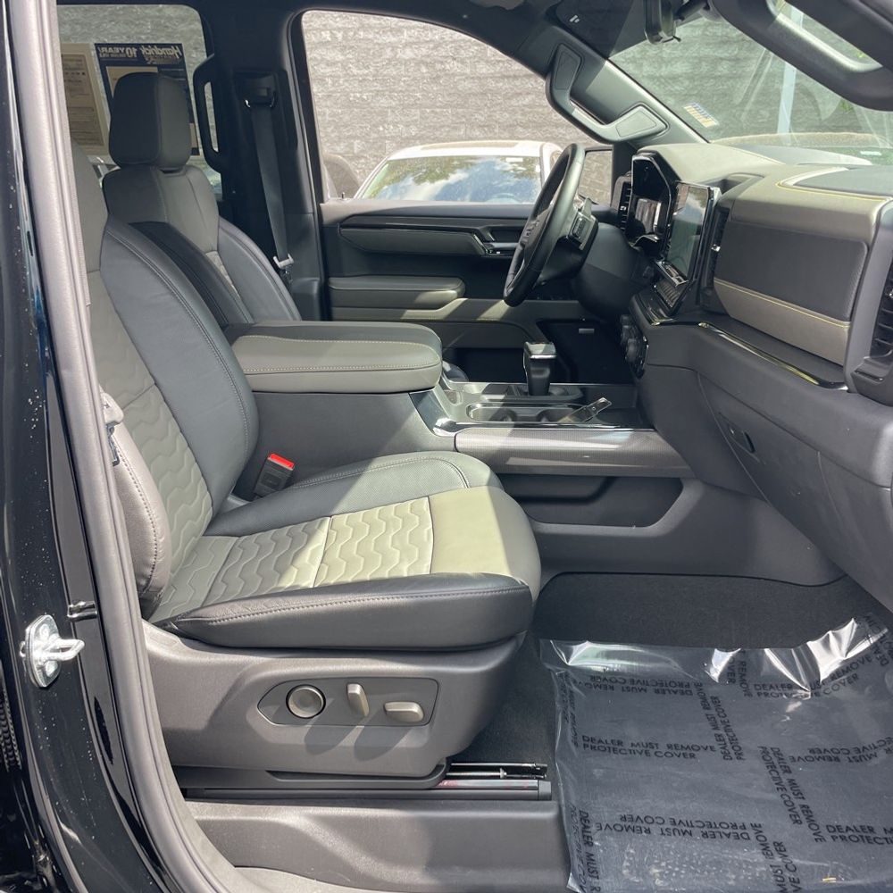 2025 Chevrolet Silverado 1500 ZR2