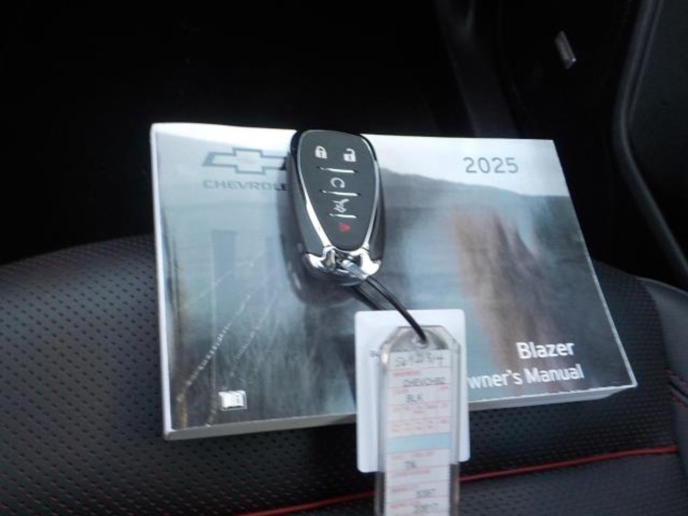 2025 Chevrolet Blazer RS