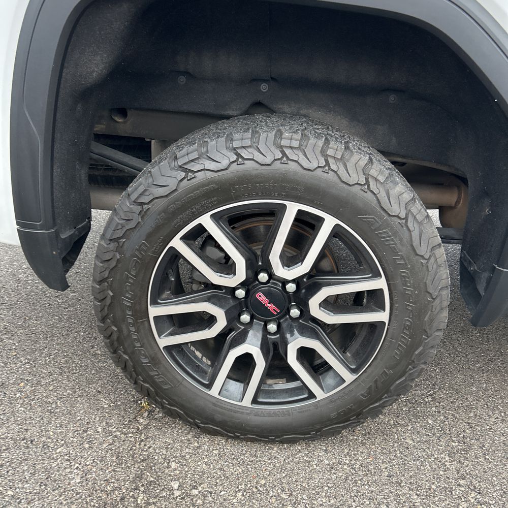 2021 GMC Sierra 1500 AT4