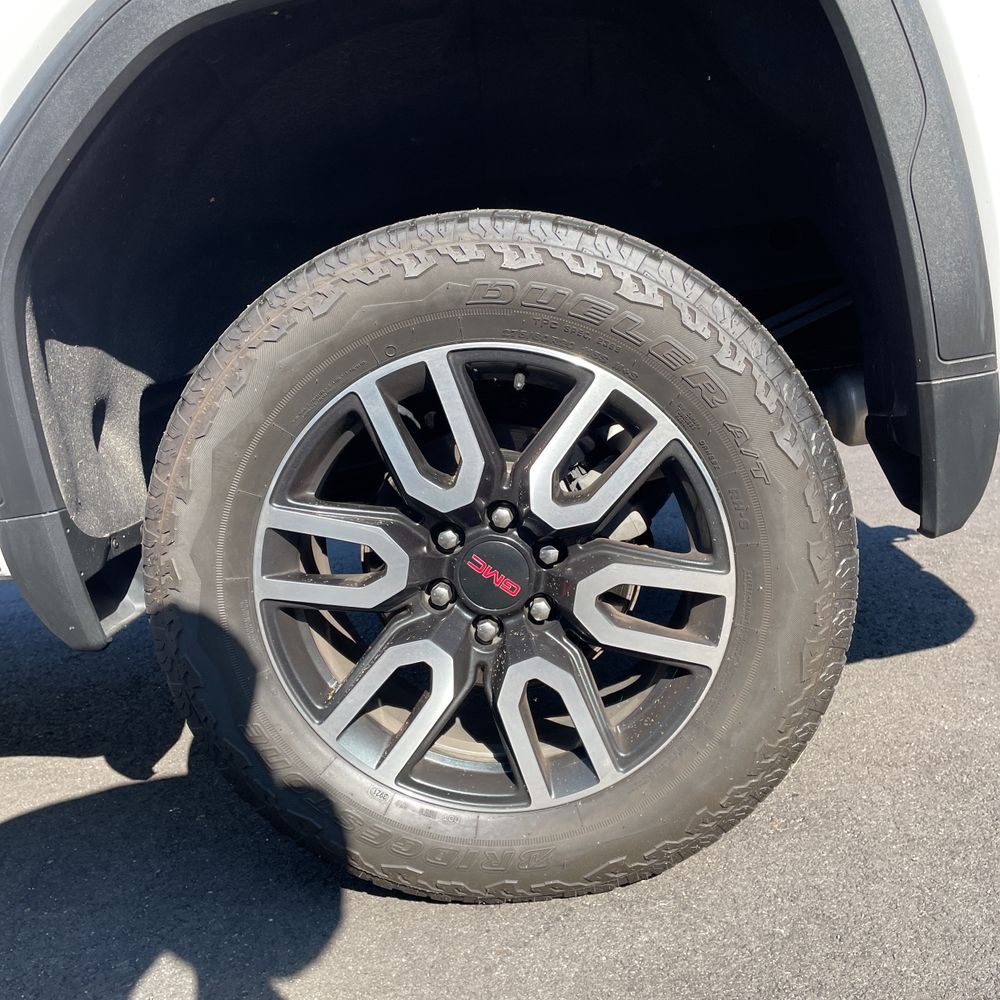 2022 GMC Sierra 1500 Limited AT4