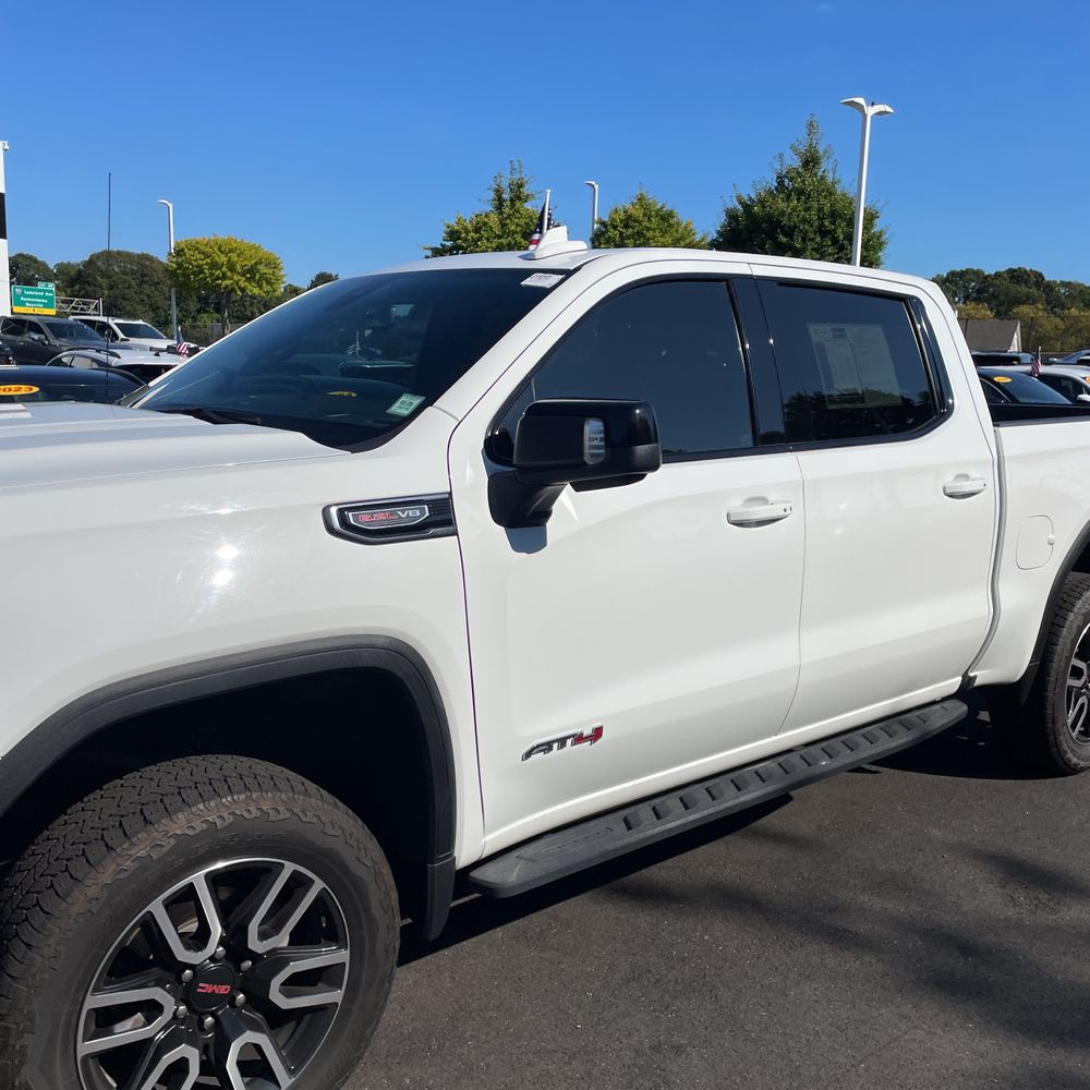 2022 GMC Sierra 1500 Limited AT4