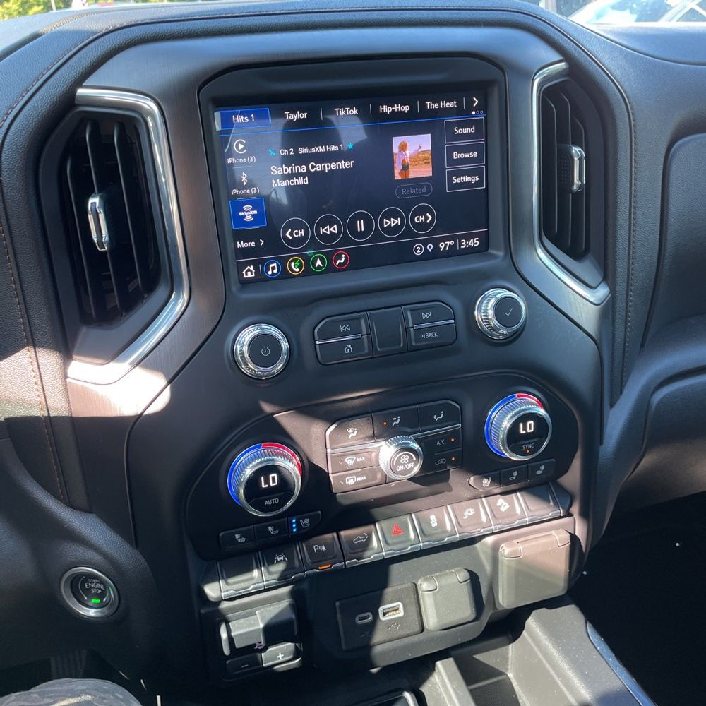 2022 GMC Sierra 1500 Limited AT4