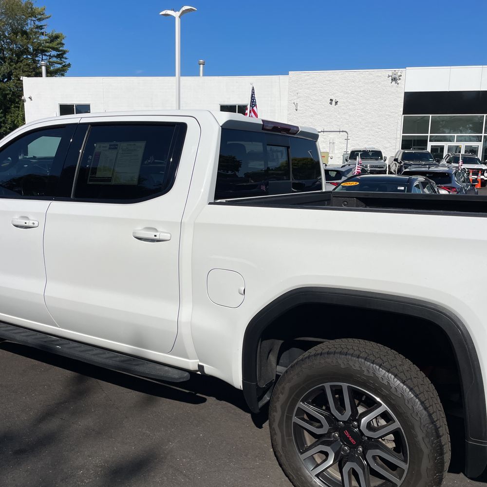 2022 GMC Sierra 1500 Limited AT4