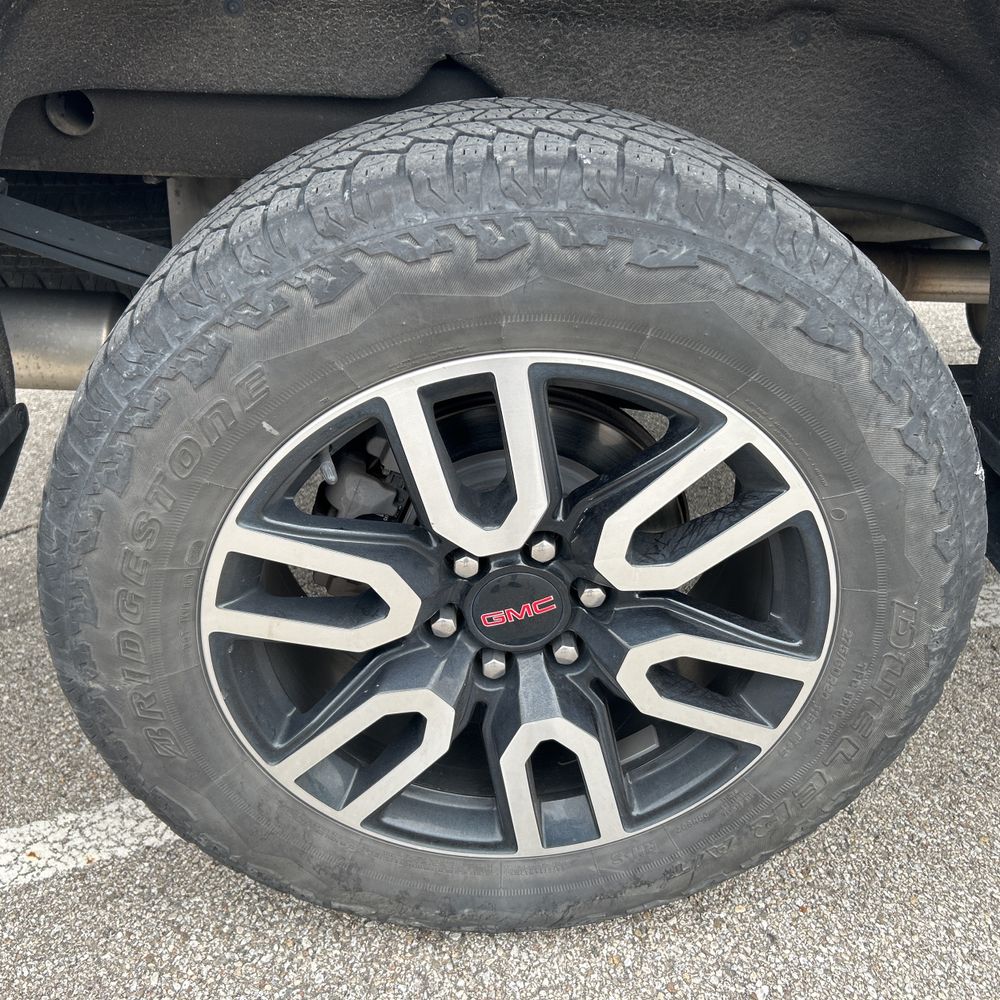 2022 GMC Sierra 1500 Limited AT4