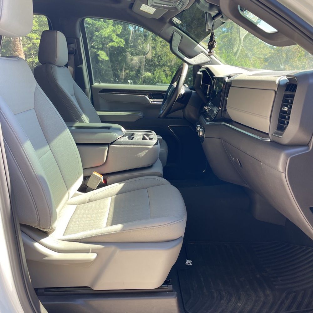 2025 GMC Sierra 1500 SLE