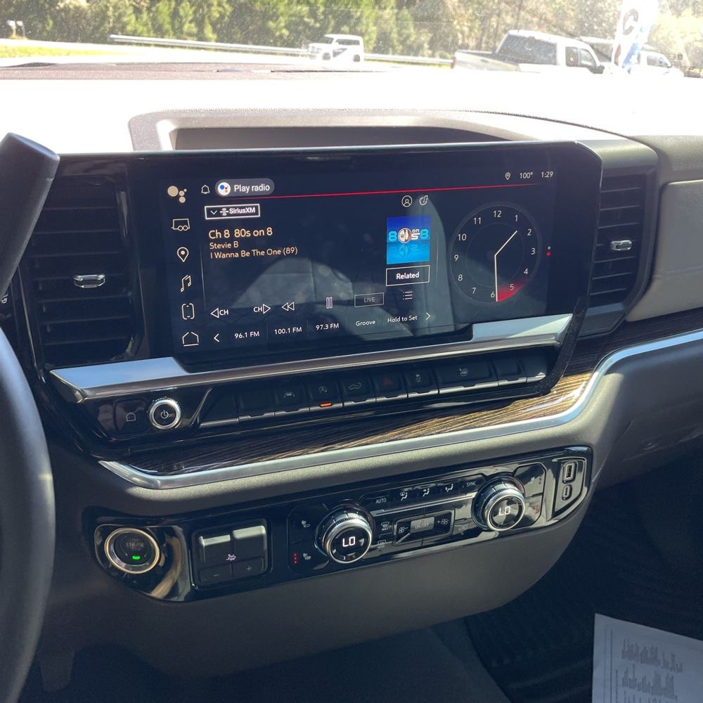 2025 GMC Sierra 1500 SLE