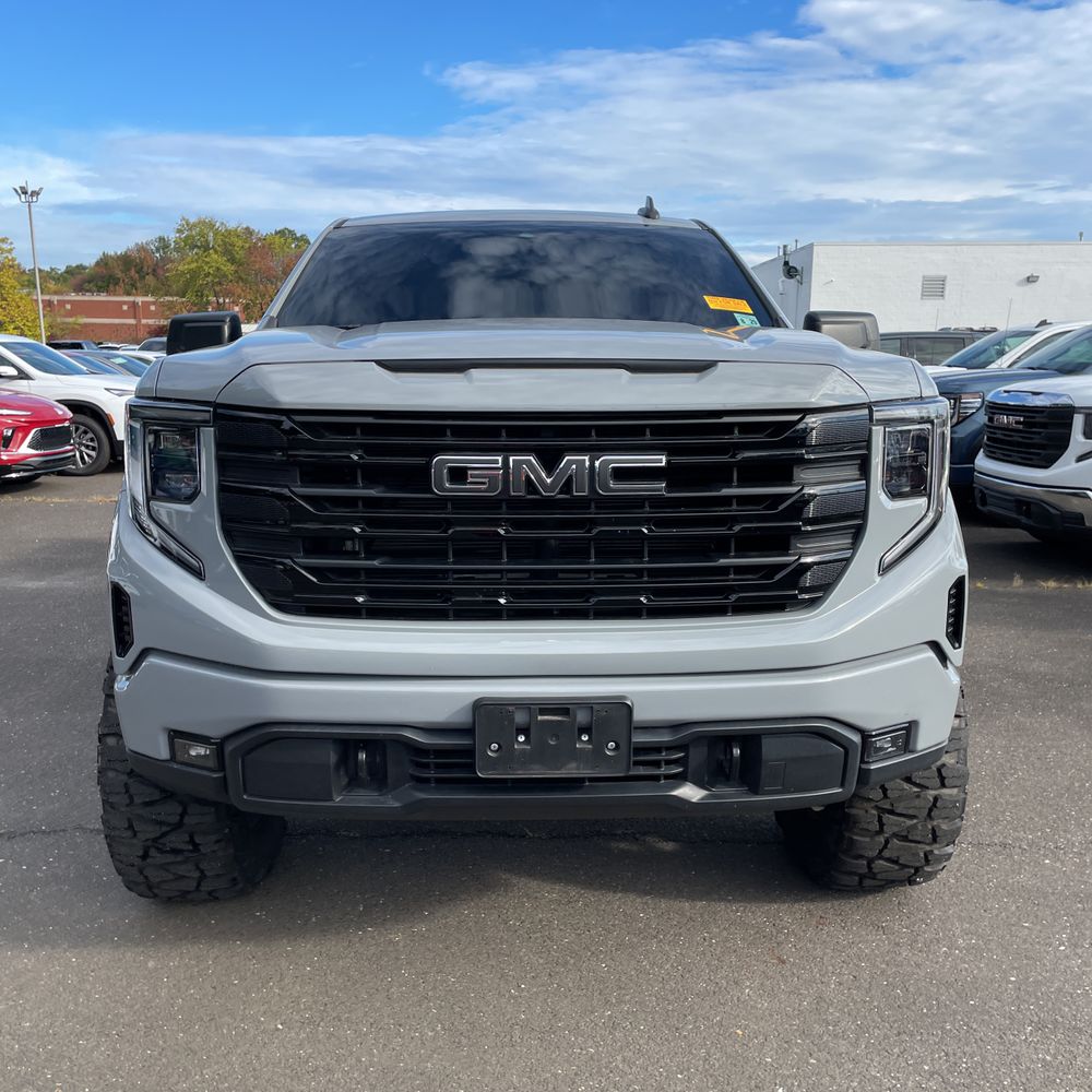 2024 GMC Sierra 1500 Elevation Standard