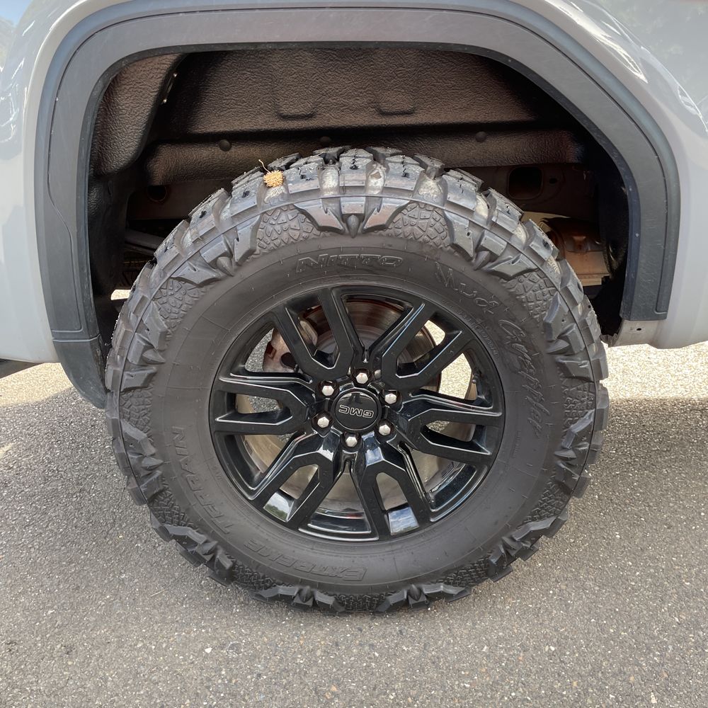 2024 GMC Sierra 1500 Elevation Standard