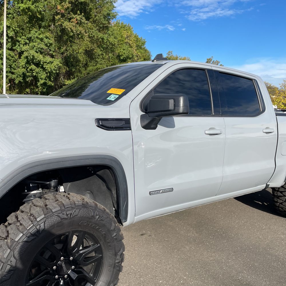 2024 GMC Sierra 1500 Elevation Standard