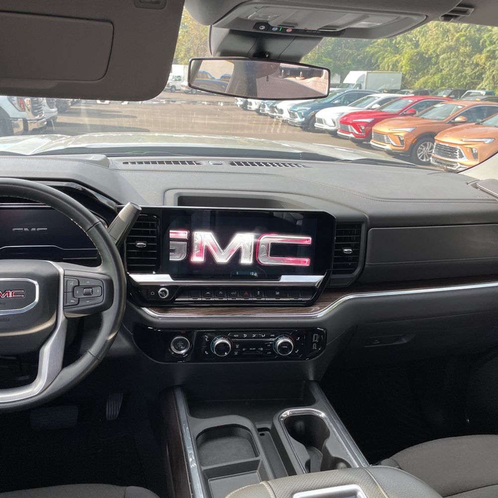 2024 GMC Sierra 1500 Elevation Standard