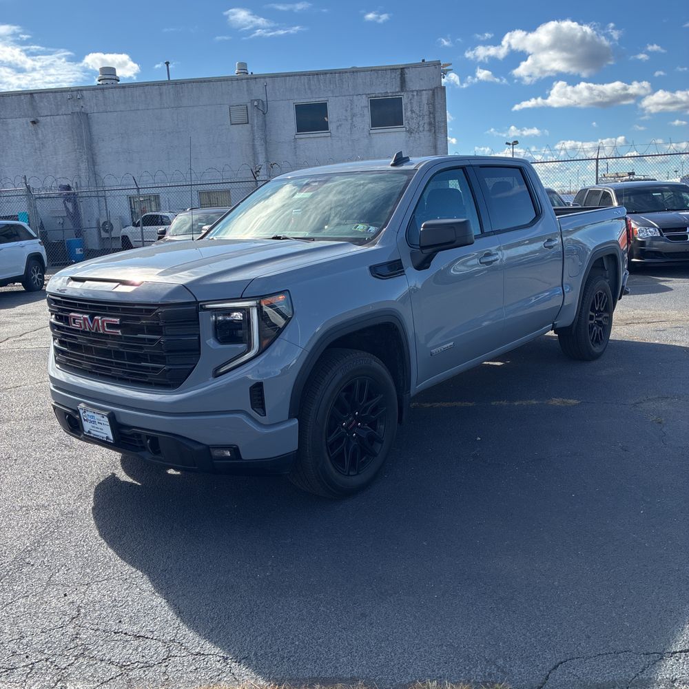 2024 GMC Sierra 1500 Elevation Standard