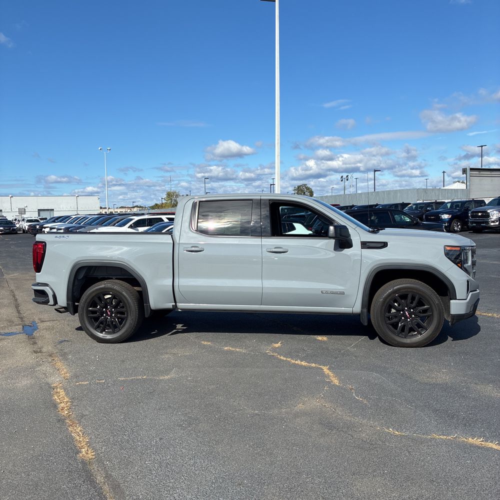 2024 GMC Sierra 1500 Elevation Standard