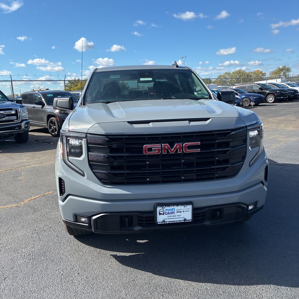 2024 GMC Sierra 1500 Elevation Standard
