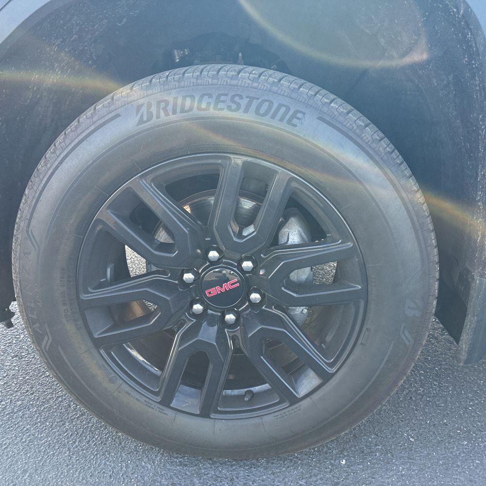2024 GMC Sierra 1500 Elevation Standard