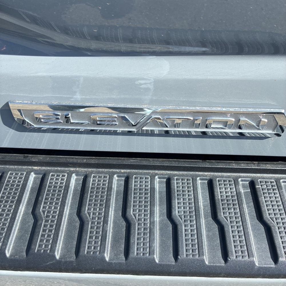 2024 GMC Sierra 1500 Elevation Standard