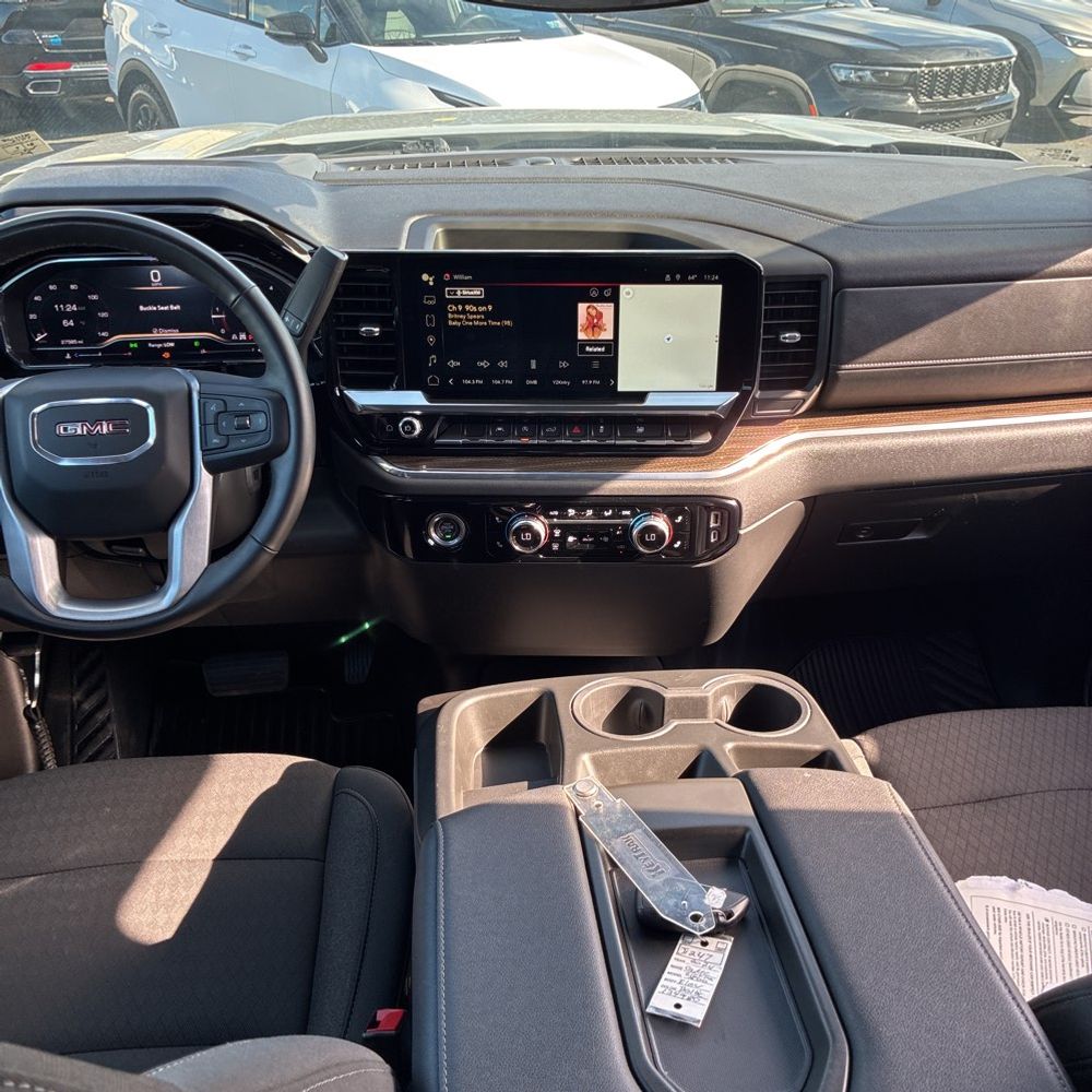2024 GMC Sierra 1500 Elevation Standard