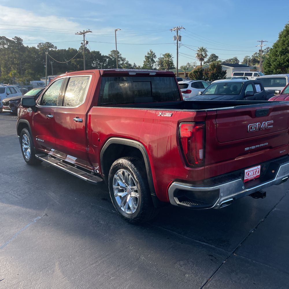 2021 GMC Sierra 1500 SLT