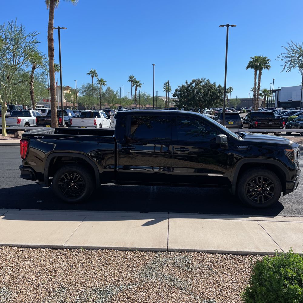 2025 GMC Sierra 1500 Elevation